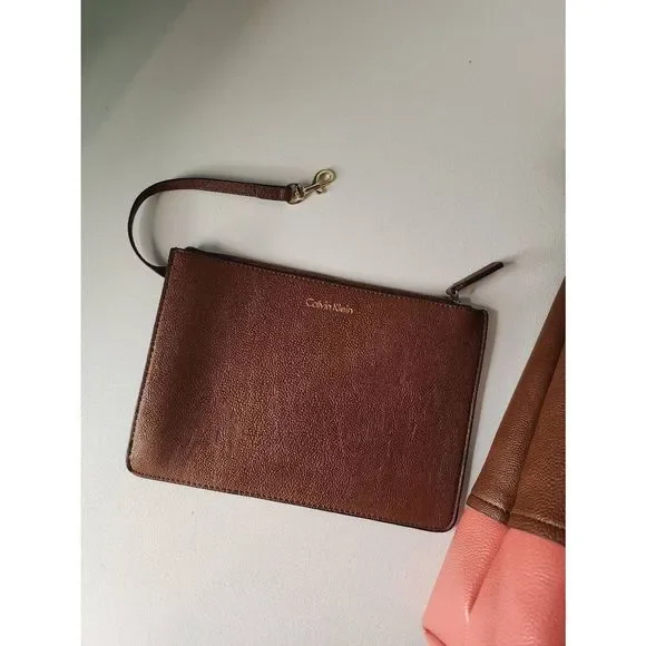 Calvin Klein Novelty PVC Reversible Tote Salmon/Browm Luggage - Picture 3 of 7